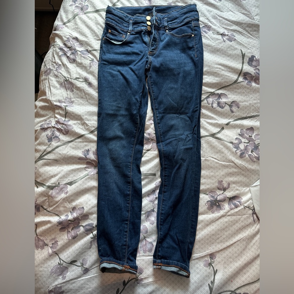 Ann Taylor High Rise Skinny Size 2 - EUC
